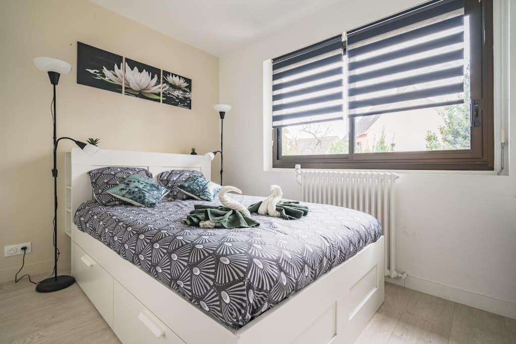 Le Lotus - Self Checkin - 20Min From Paris - Free Parking Around Apartment Drancy Exterior photo
